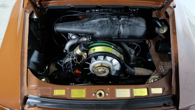 Porsche 911 Carrera (US)