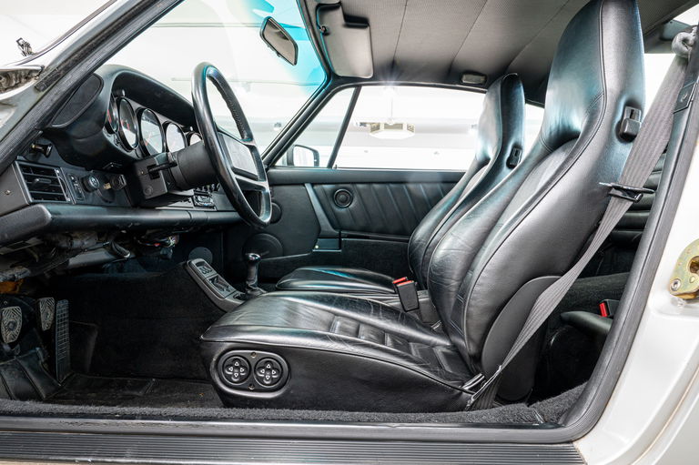 Porsche 964 Carrera 4