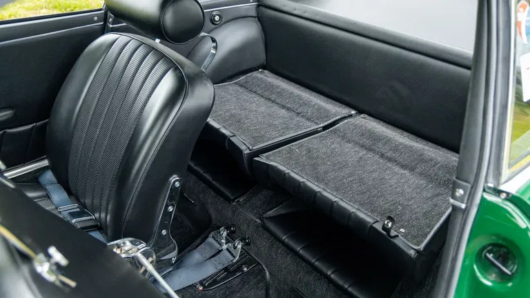 Porsche 911 S (F-Modell)