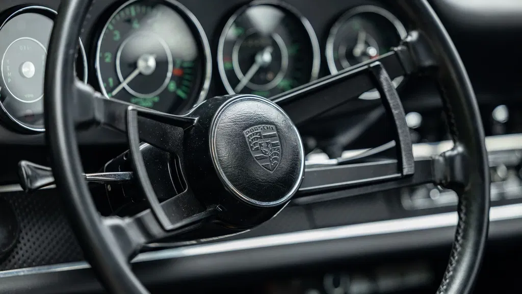 Porsche 911 S (F-Modell)