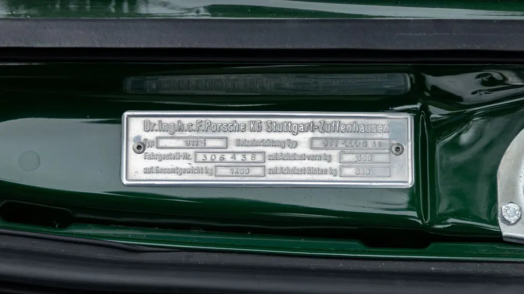 Porsche 911 S (F-Modell)