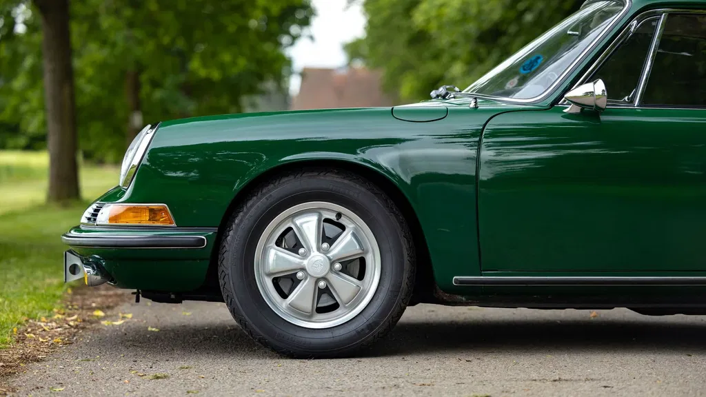 Porsche 911 S (F-Modell)