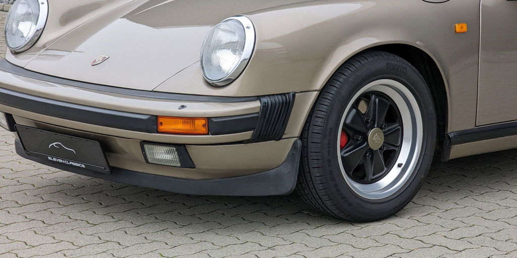 Porsche 911 Carrera 3.2