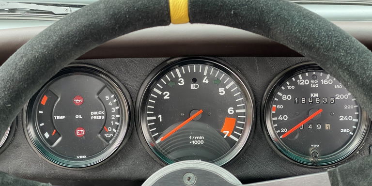 Porsche 911 Carrera 3.2