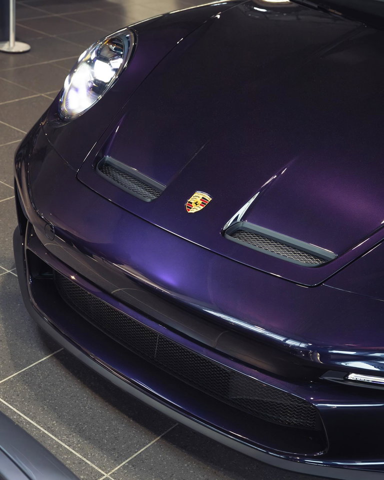Porsche 992 GT3 Touring