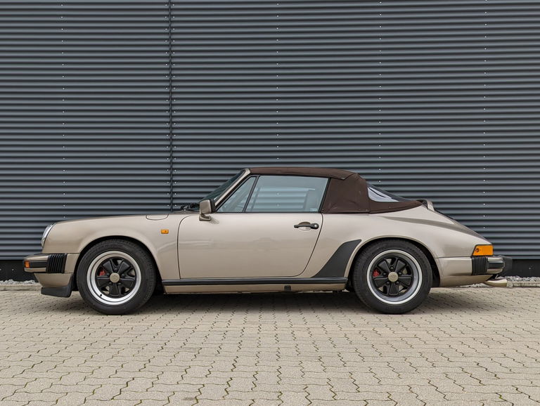 Porsche 911 Carrera 3.2