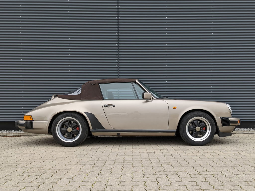 Porsche 911 Carrera 3.2