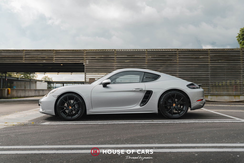 Porsche 718 Cayman