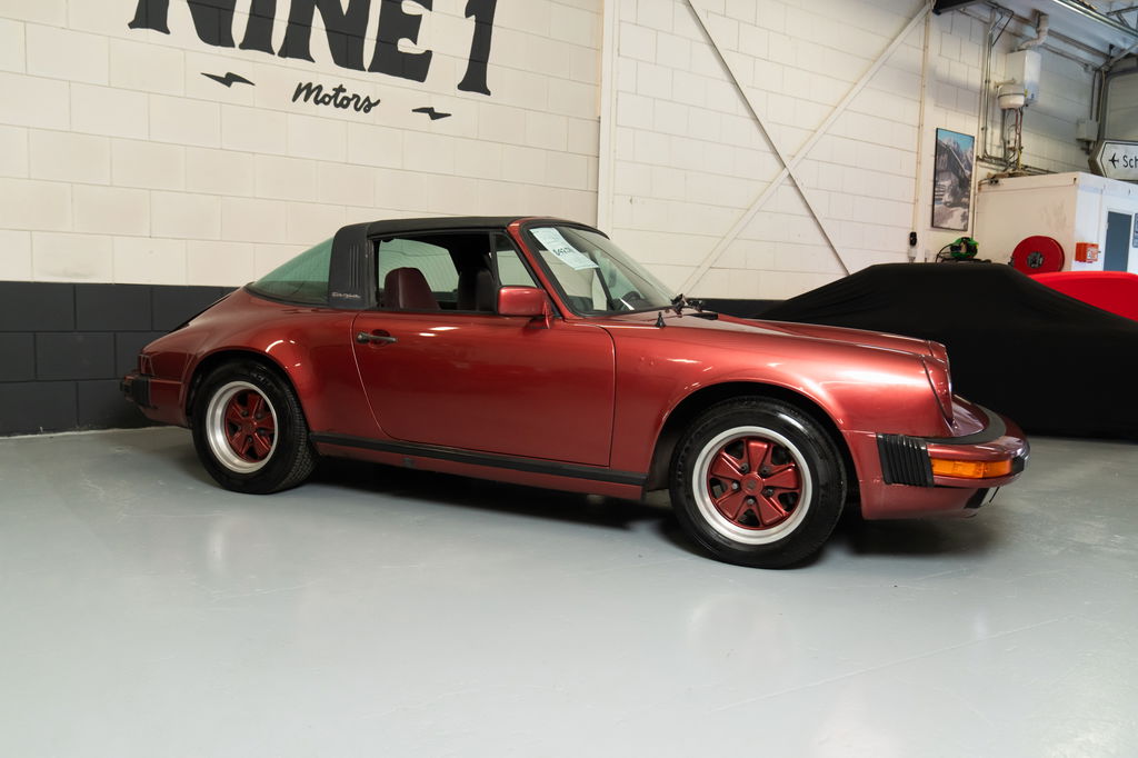 Porsche 911 Carrera 3.2