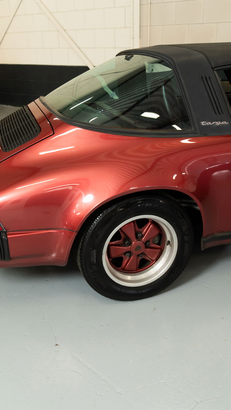 Porsche 911 Carrera 3.2