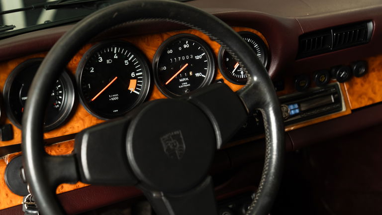 Porsche 911 Carrera 3.2