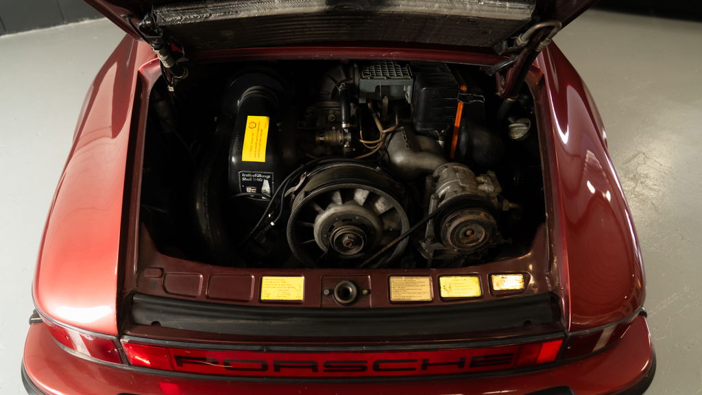 Porsche 911 Carrera 3.2