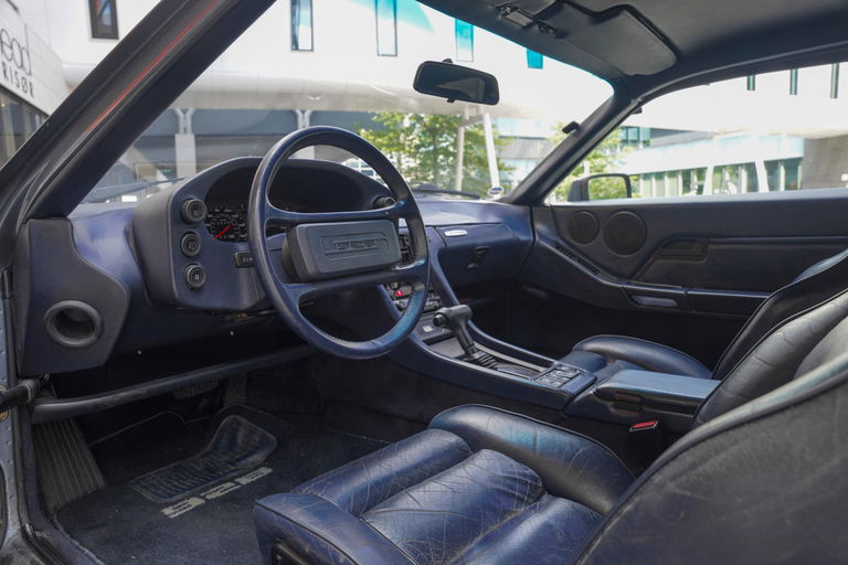 Porsche 928 S