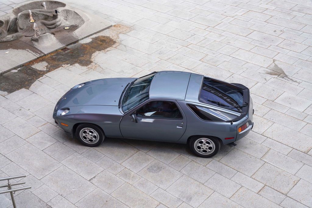 Porsche 928 S