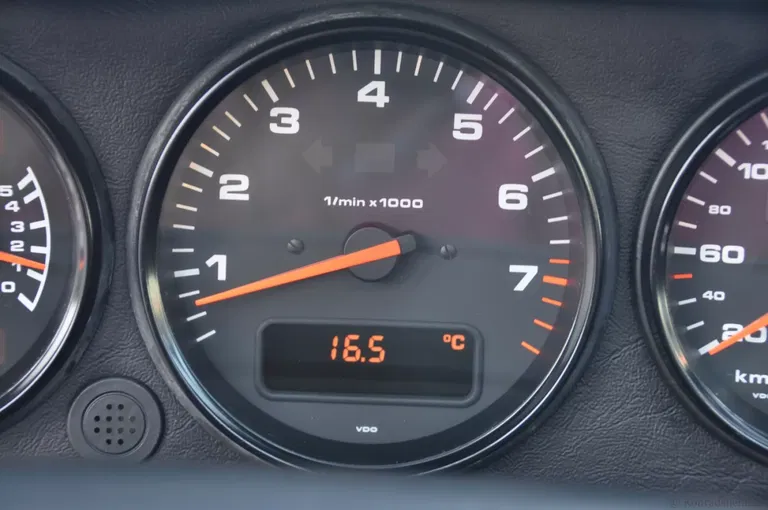 Porsche 964 Carrera 2