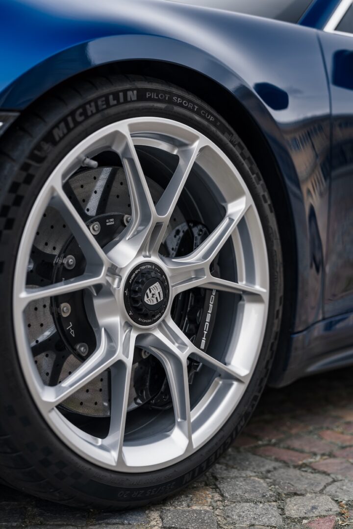 Porsche 992 GT3 Touring