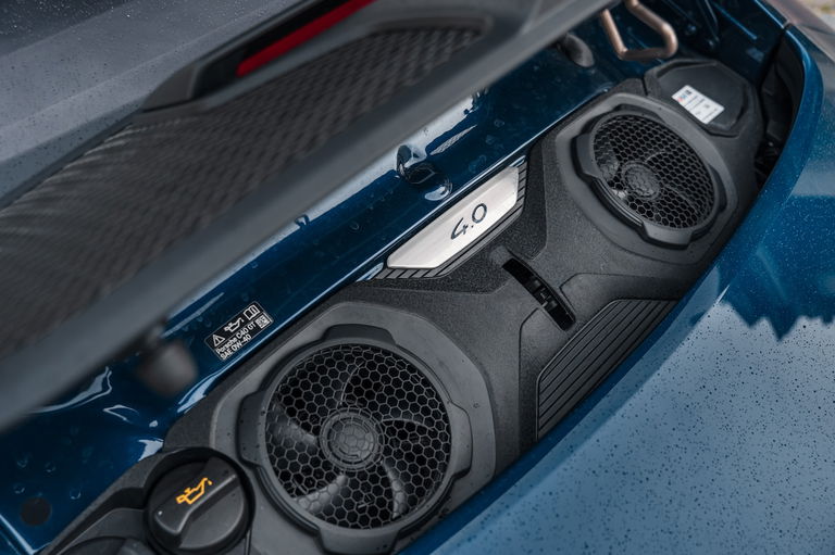 Porsche 992 GT3 Touring