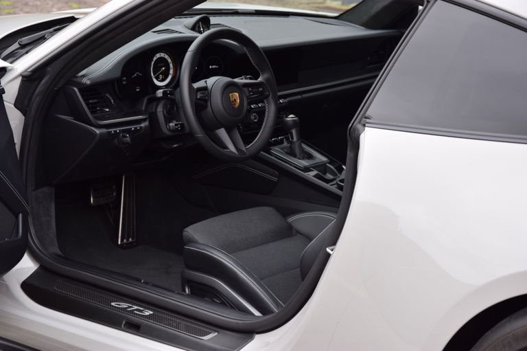 Porsche 992 GT3 Touring