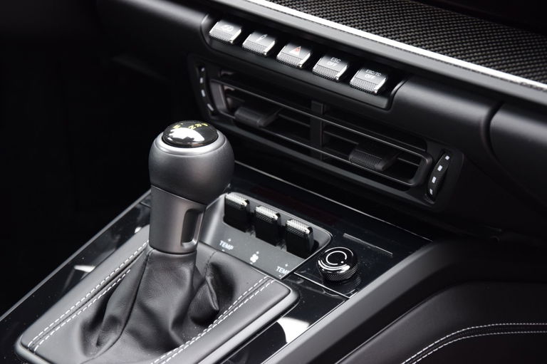 Porsche 992 GT3 Touring