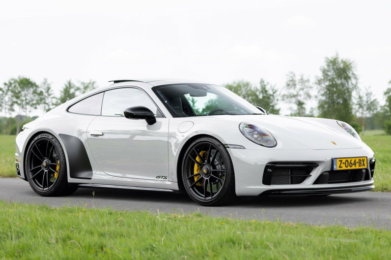 Porsche 992 Carrera GTS