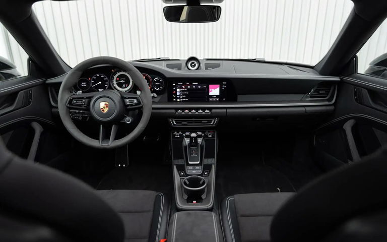 Porsche 992 Carrera GTS