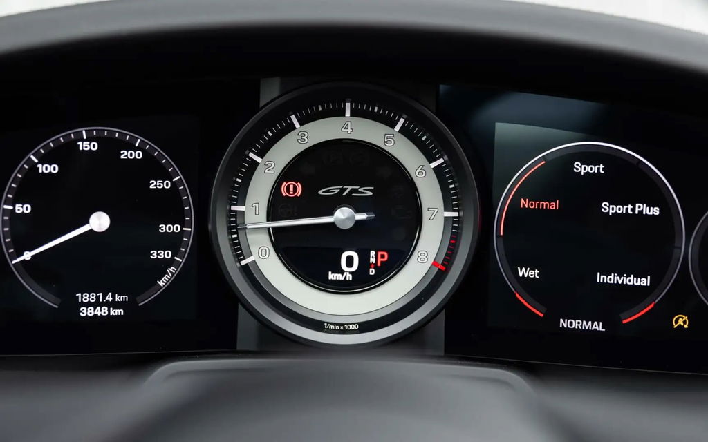 Porsche 992 Carrera GTS