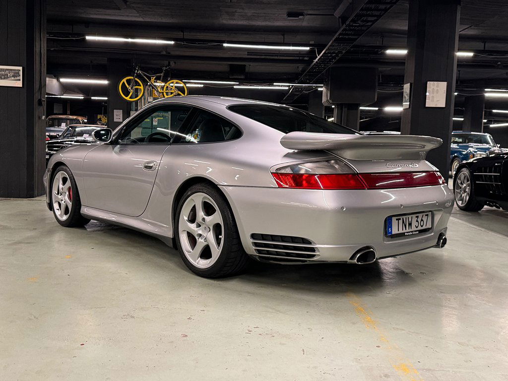 Porsche 996 Carrera 4S