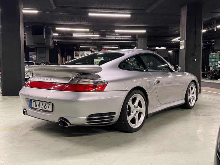 Porsche 996 Carrera 4S