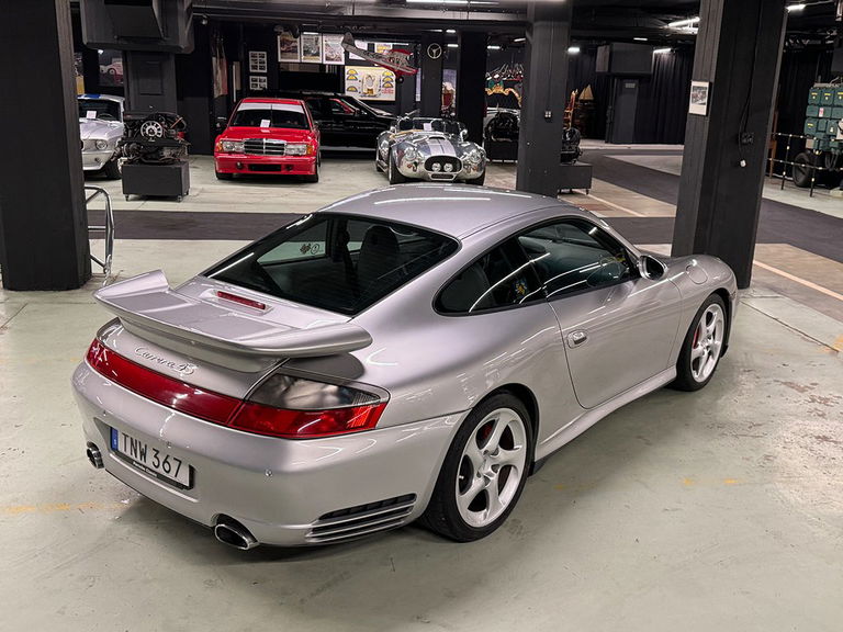 Porsche 996 Carrera 4S
