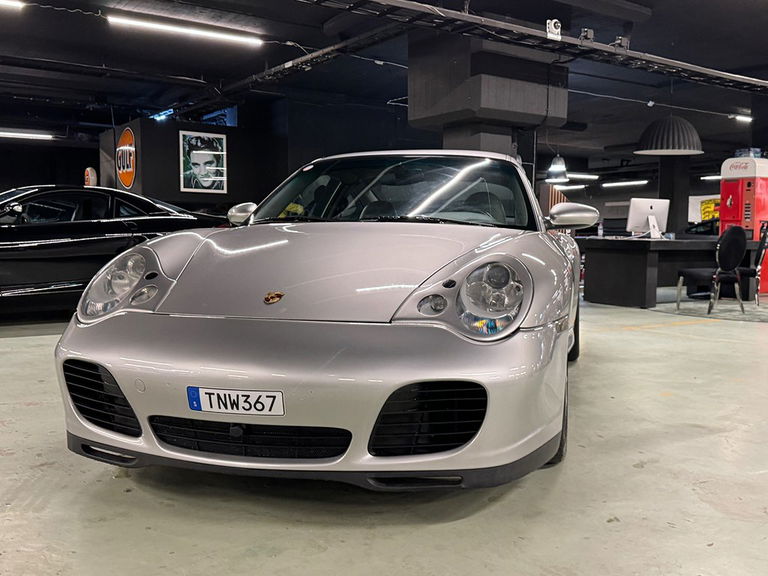 Porsche 996 Carrera 4S