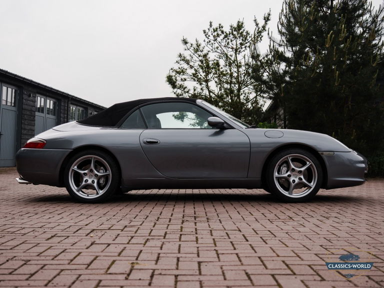 Porsche 996 Carrera 4