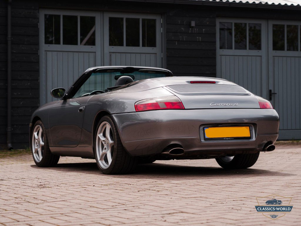 Porsche 996 Carrera 4