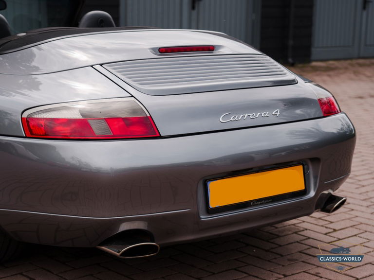 Porsche 996 Carrera 4