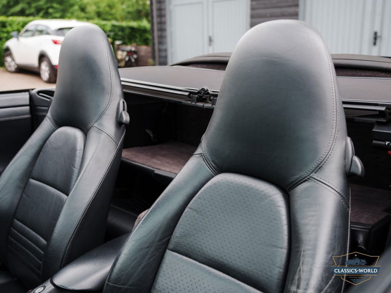 Porsche 996 Carrera 4