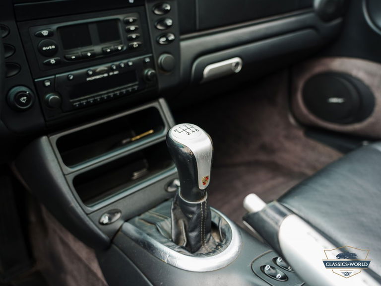 Porsche 996 Carrera 4