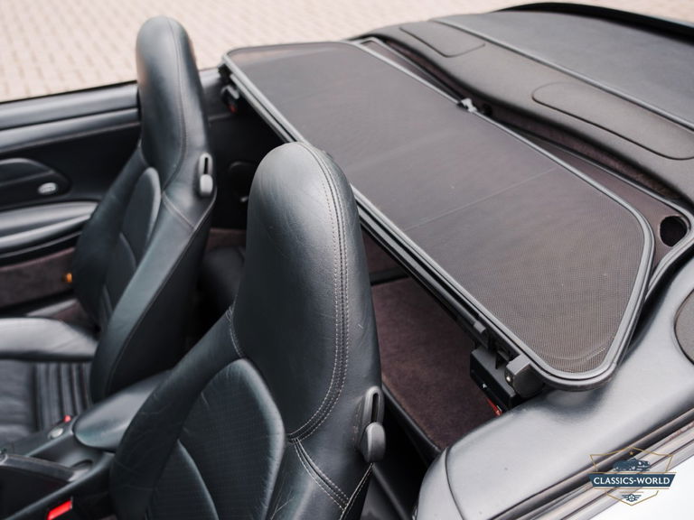 Porsche 996 Carrera 4