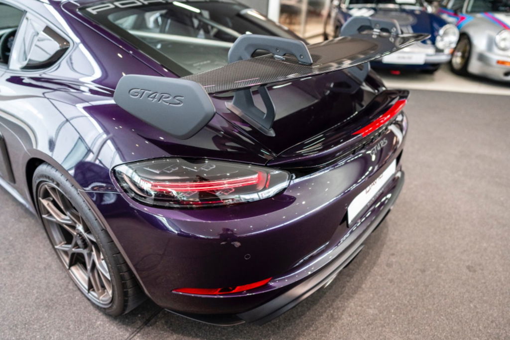 Porsche 718 Cayman GT4 RS