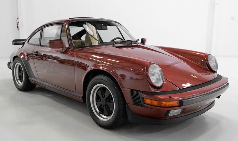Porsche 911 Carrera 3.2 (US)