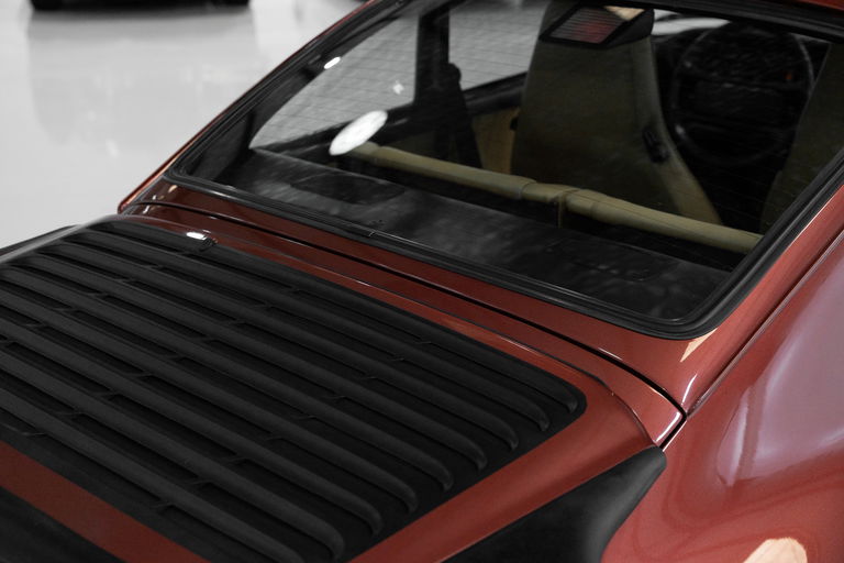 Porsche 911 Carrera 3.2 (US)