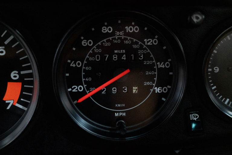 Porsche 911 Carrera 3.2 (US)