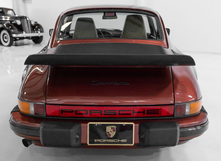 Porsche 911 Carrera 3.2 (US)