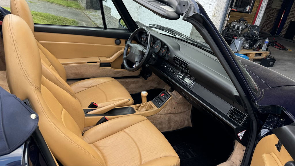 Porsche 993 Carrera 4