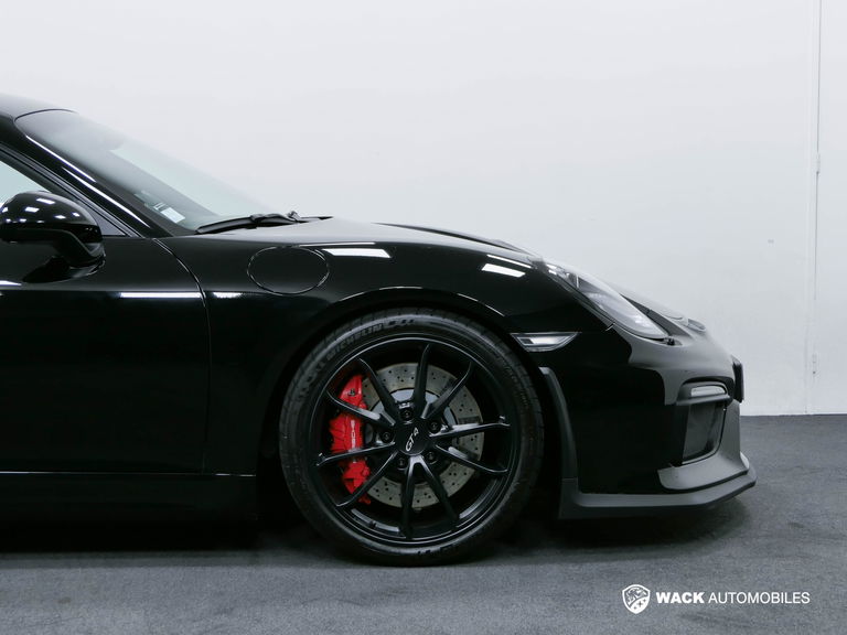 Porsche 981 Cayman GT4