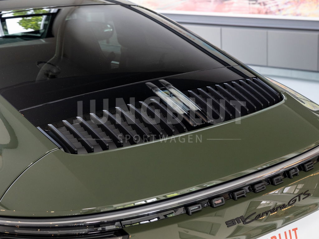 Porsche 992 Carrera GTS