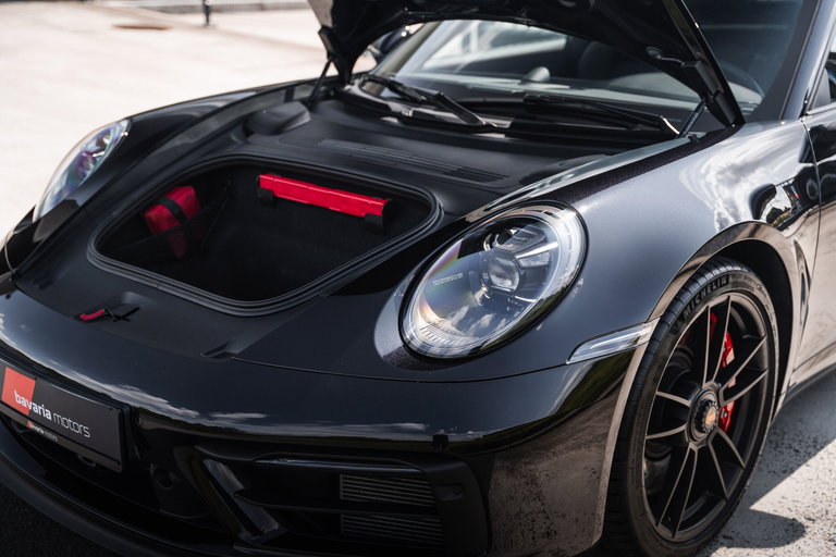 Porsche 992 Carrera GTS