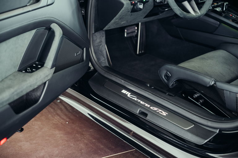 Porsche 992 Carrera GTS