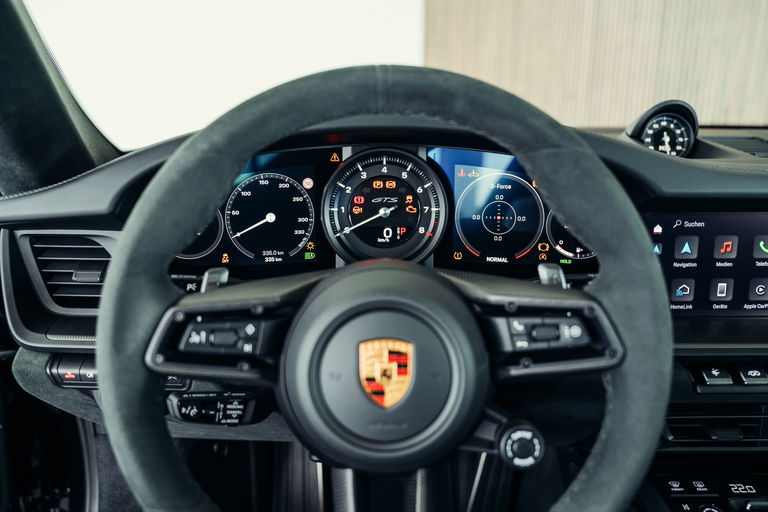 Porsche 992 Carrera GTS