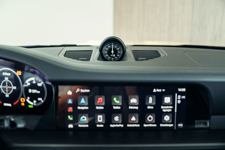 Porsche 992 Carrera GTS