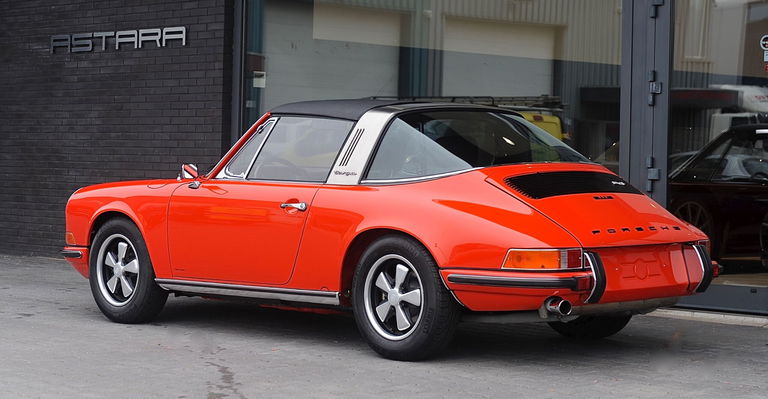 Porsche 911 E