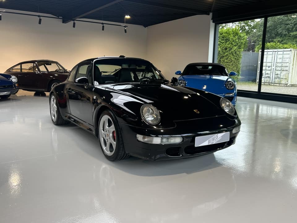 Porsche 993 Carrera 4S